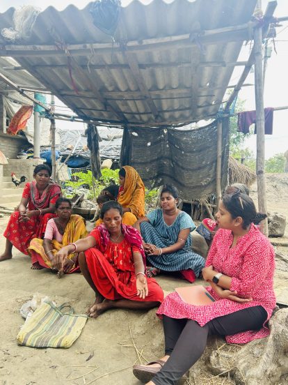 Fieldwork in the Sundarbans, India (Summer 2024): discussing daily life and resilience with women who have relocated due to environmental changes.